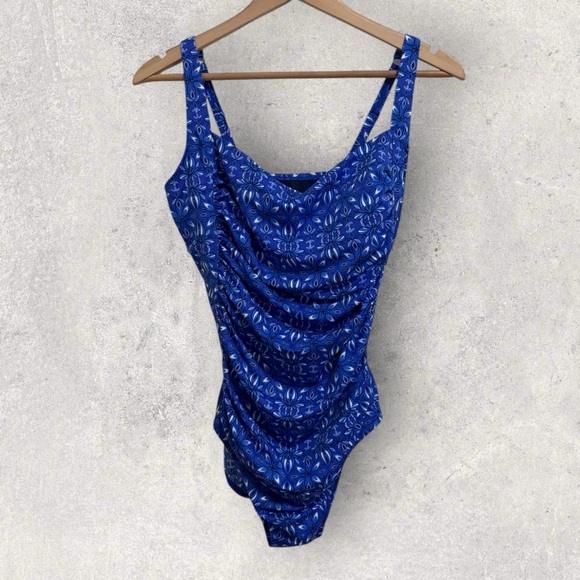L.L. Bean Other - L.L.Bean womens square beck one piece swimsuit NWT